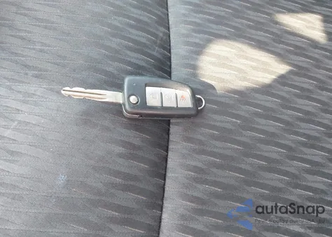 2018 Nissan Rogue S/Sv z USA, uszkodzony, nr VIN KNMAT2MT2JP541507